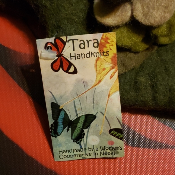 Tara Handknits - Picture 6 of 6